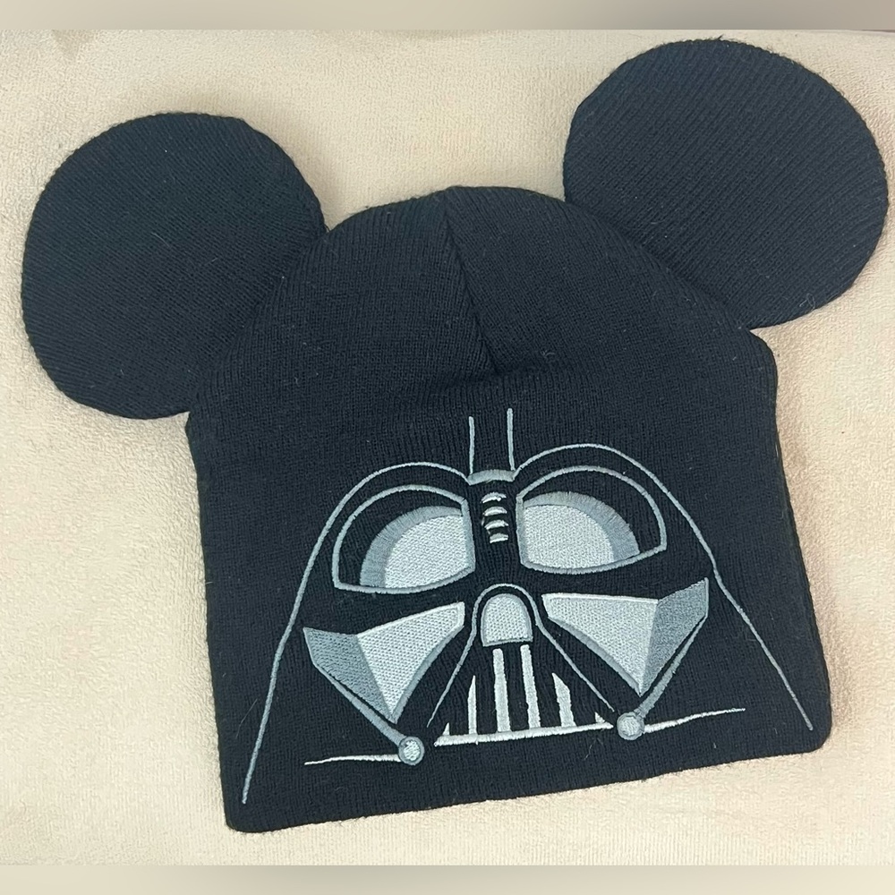 Mickey Mouse Star Wars Darth Vader Ears Beanie Disney Parks one size fits all